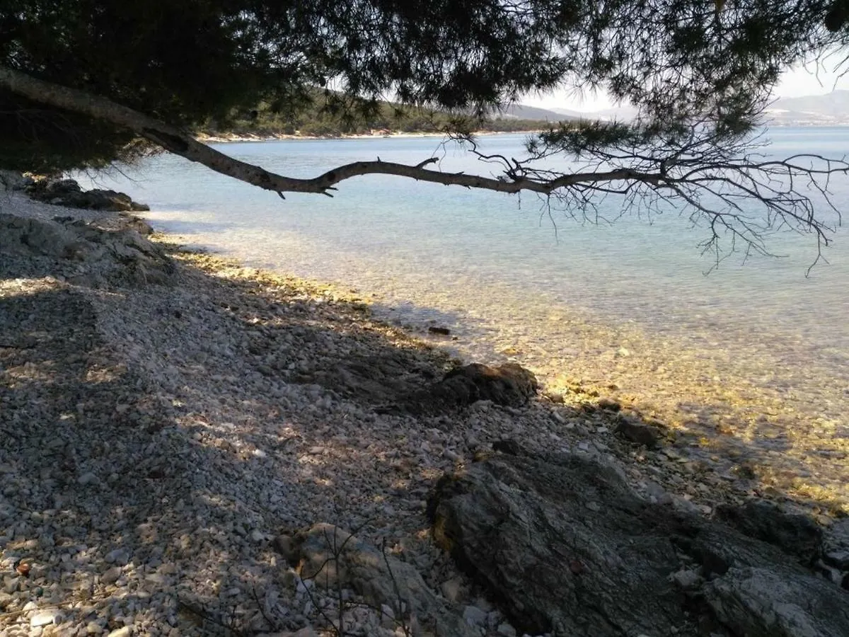 Apartment Buga Slatine Croatia